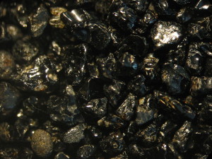 Sand aus Obsidian (vulkanisches Glas) aus Hawaii