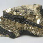 pegmatitisches Gestein mit Schörl (schwarzer Turmalin), Quarz, Alkalifeldspat und Muskovit
